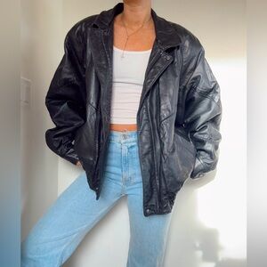 Vintage Black Leather bomber style Jacket Size L